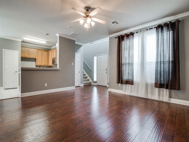 Building Photo - 10120 Cherry Hill Ln