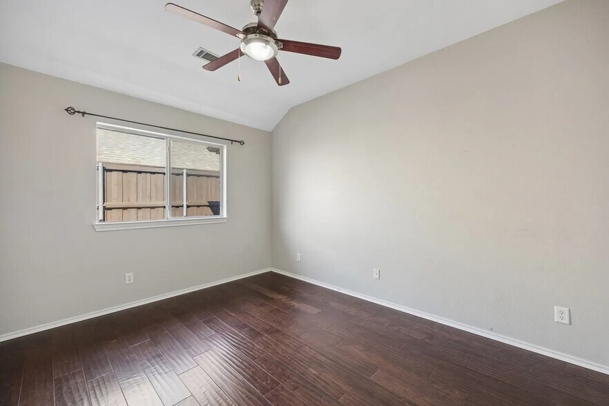 Building Photo - 1833 Melton Dr