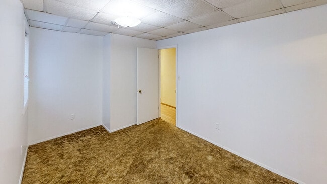 Building Photo - 328 Genesee St
