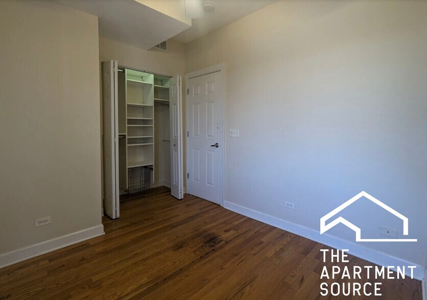 Building Photo - 3244 N Clifton Ave