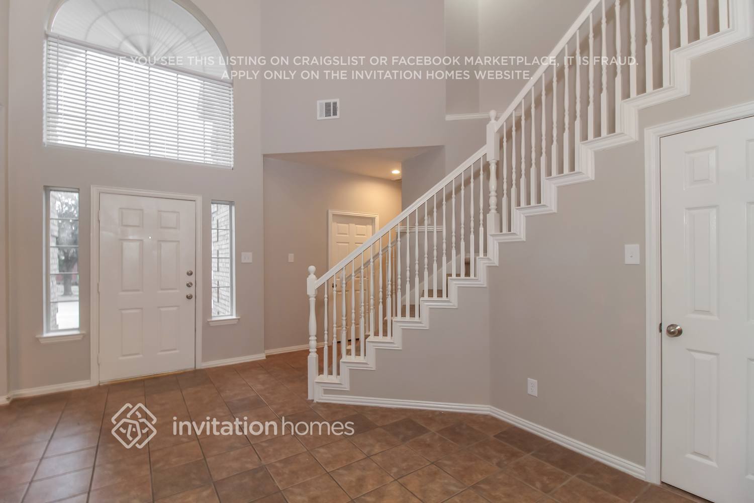 Building Photo - 4600 Lighthouse Dr