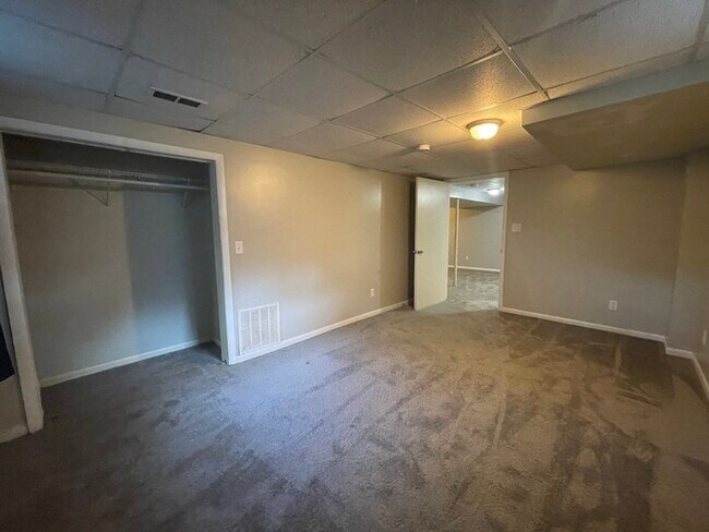 Building Photo - 1708 Paddington Rd