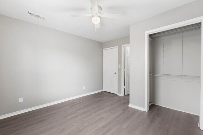 Building Photo - 5313 Perry Ave