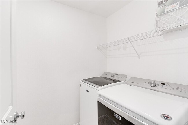 Building Photo - 1118 E Dorrell Ln