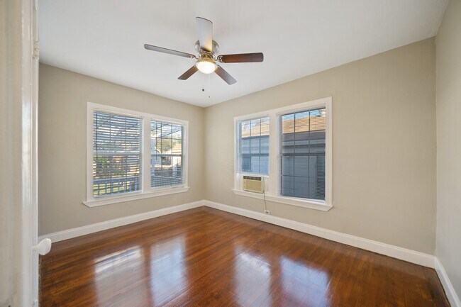 Building Photo - 103 Cosgrove St