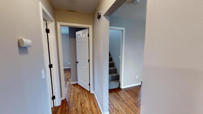 Building Photo - 11365 Stinson Ave