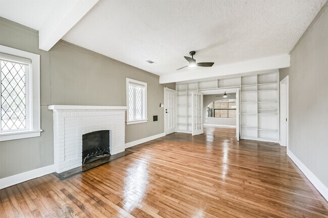 Building Photo - 2606 Oakdale St