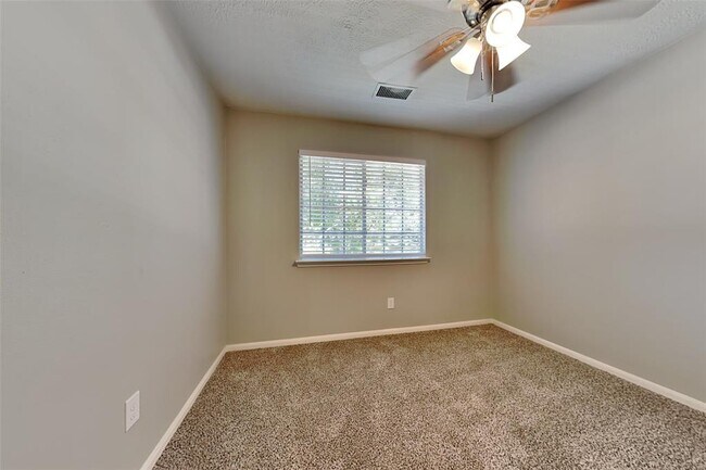 Building Photo - 1714 Sterling Village Dr