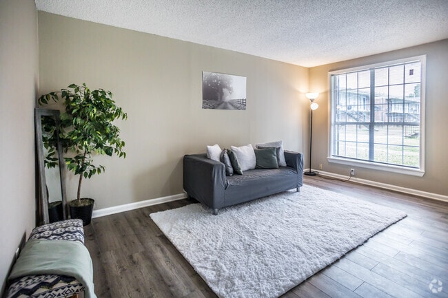 2 BR, 1 BA - 705 SF - Villages at Harrison Creek