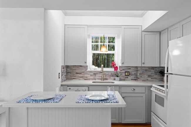 Building Photo - 727 Claremore Dr