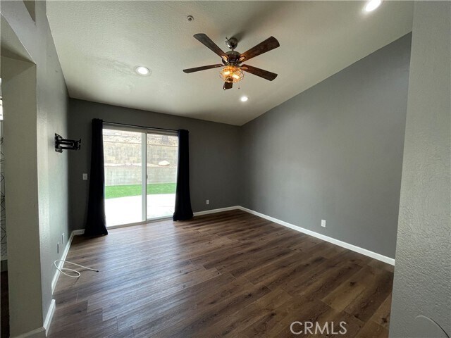 Building Photo - 27808 Pebble Ct