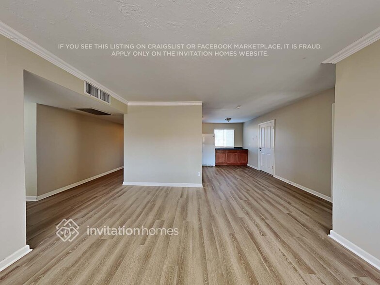 Building Photo - 8520 N 33rd Dr
