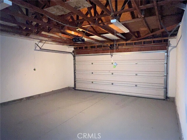 Building Photo - 17 Goldenrod