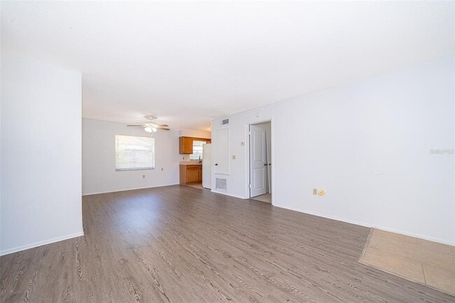 Building Photo - 828 Ballard St