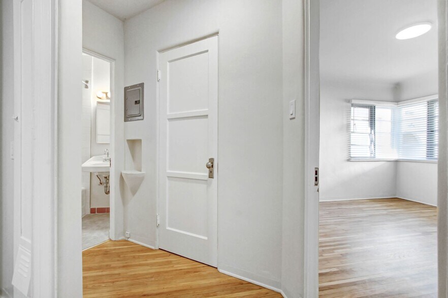 Building Photo - 2202-2206 20th Street