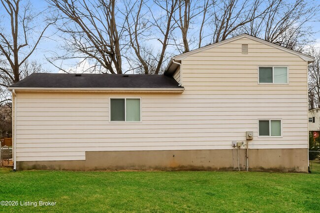 Building Photo - 6125 Park Rd