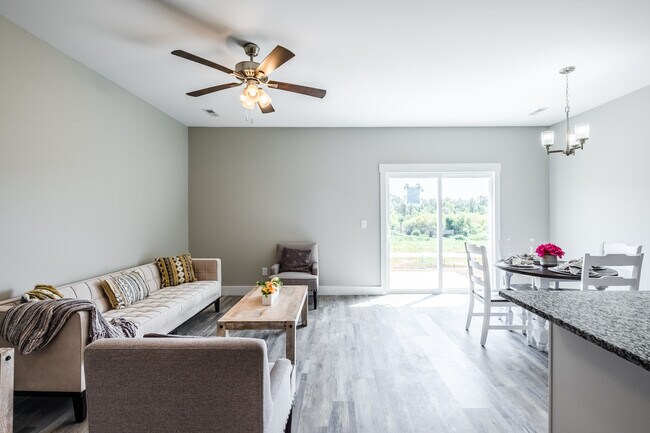 Building Photo - 171 Marbella Cir