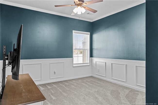 Building Photo - 305 Century Dr