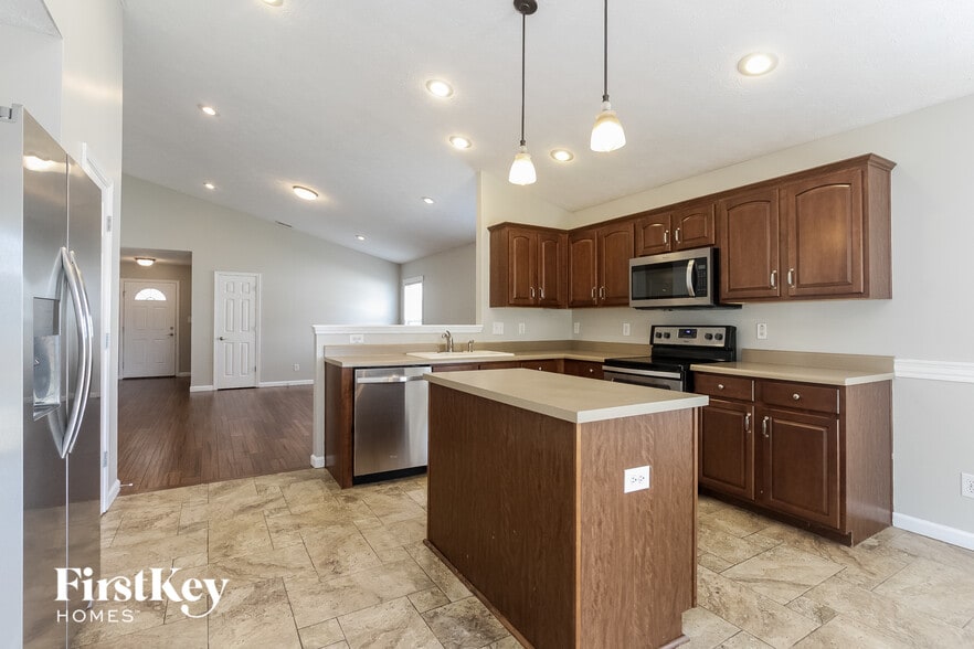 Building Photo - 8309 Catchfly Dr