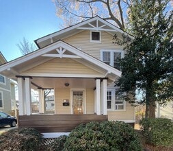 Building Photo - 113 E Spring St