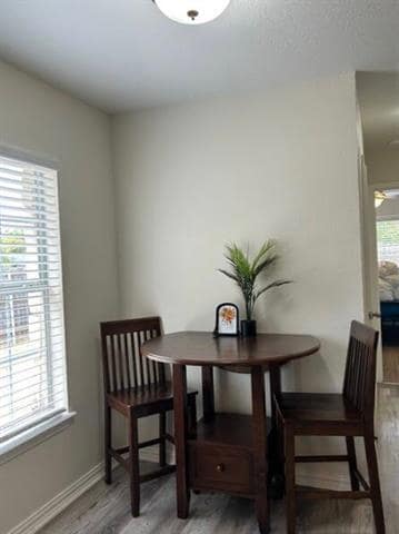 Building Photo - 310 E Beech St