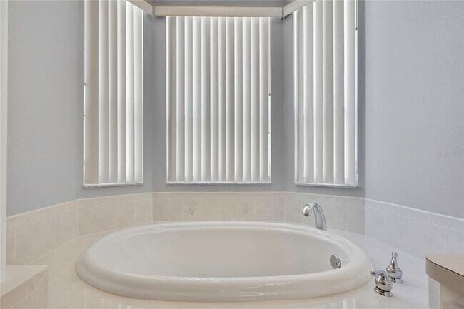 Building Photo - 4628 Bayridge Ct