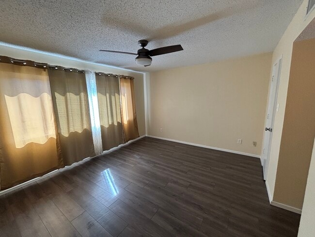 Building Photo - 10650 Steppington Dr