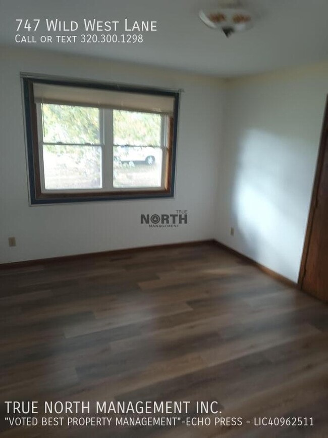 Building Photo - 747 Wild W Ln SW