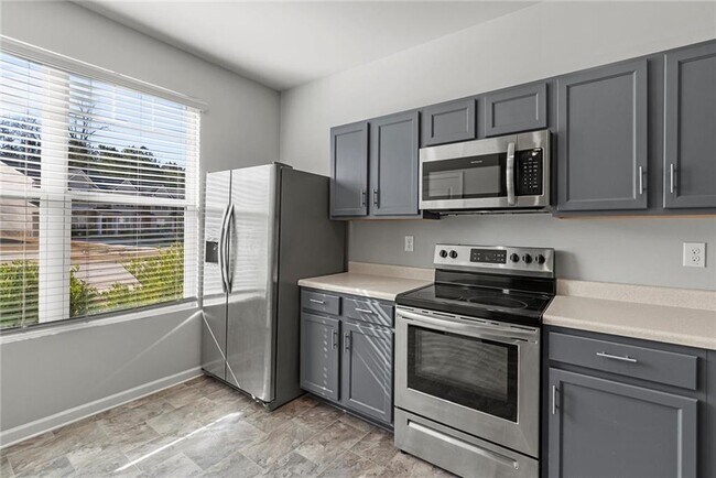 Building Photo - 2505 Piering Dr