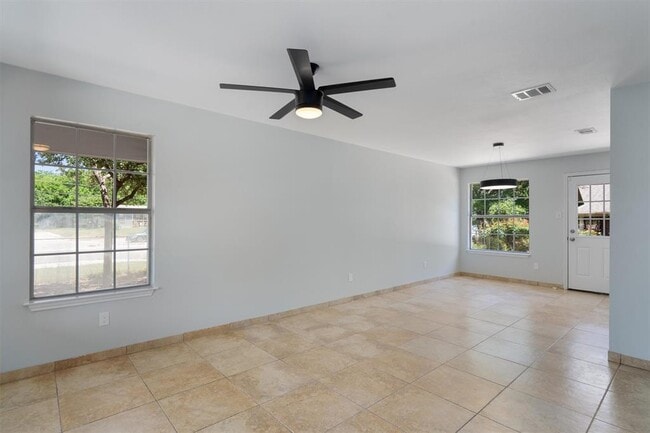 Building Photo - 6300 Crumley Ln