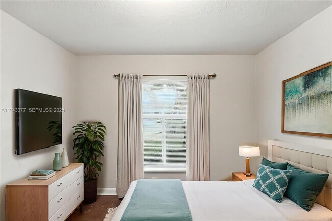 Building Photo - 25355 SW 135th Ct