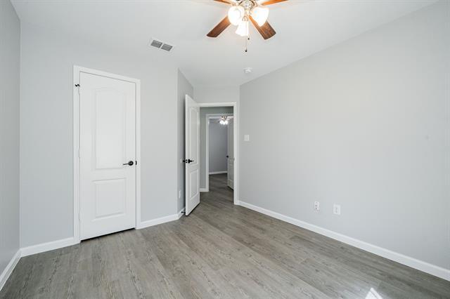 Building Photo - 308 Lakefront Dr