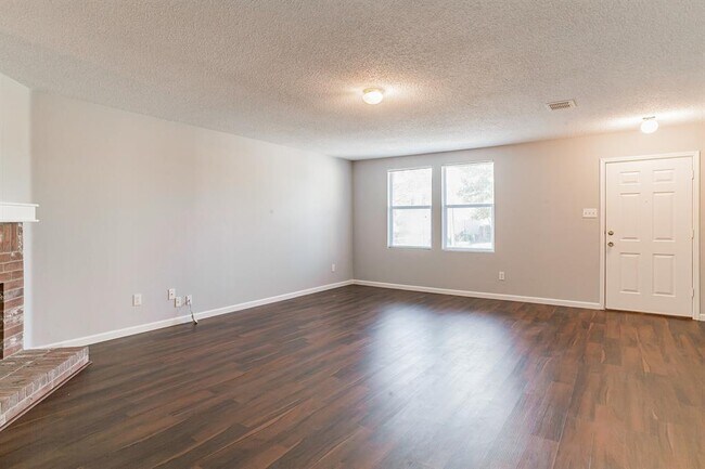 Building Photo - 3335 Lipizzan Dr