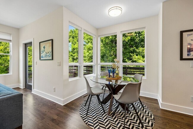 Building Photo - Secret Oasis in East Nashville - FOR LEASE