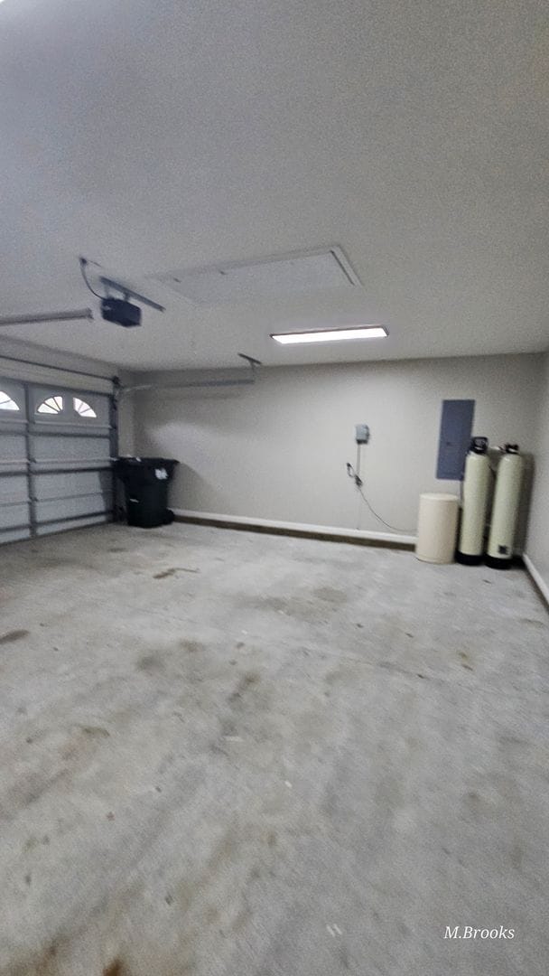 Building Photo - Country living but conveniently located in Kingsgate S/D in North Lowndes County near Moody AFB.