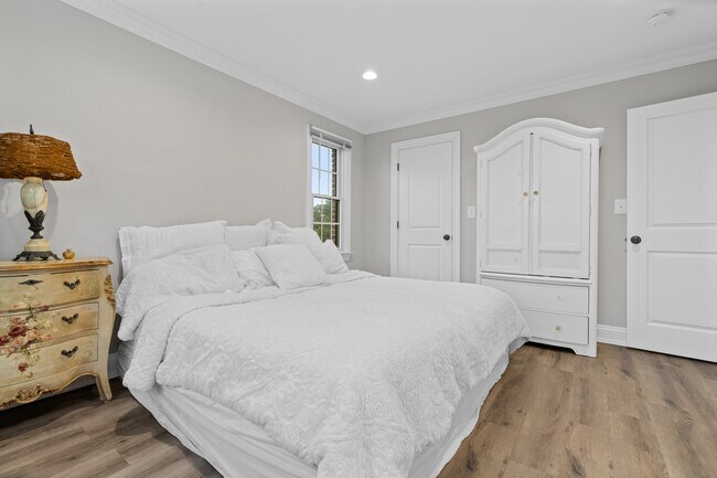 Building Photo - 4 Central Ave