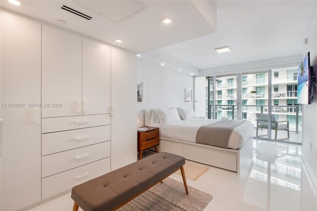 Building Photo - 6620 Indian Creek Dr