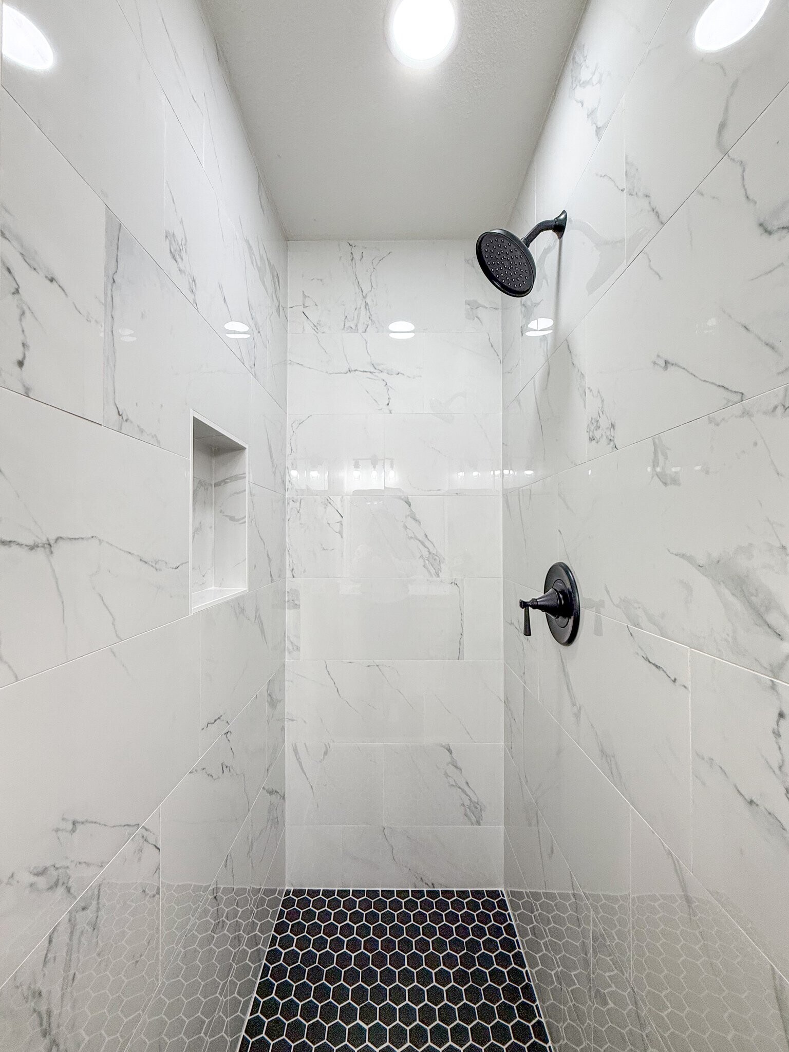 Building Photo - 242 Vine St