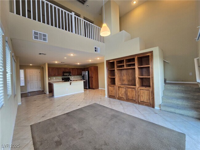 Building Photo - 4966 Tioga Pass Ave