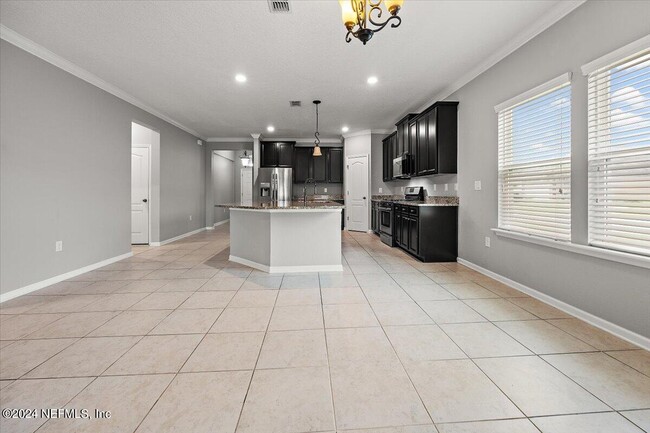 Building Photo - 13 Pantano Vista Way