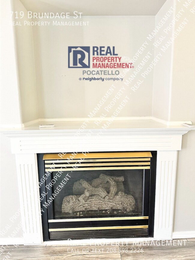 Building Photo - 719 Brundage St