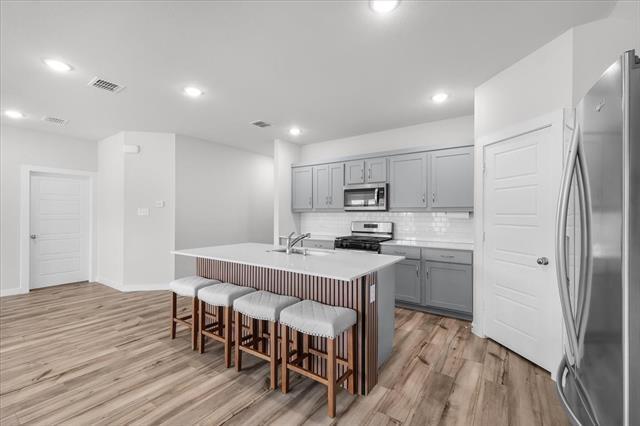 Building Photo - 640 Southern HIlls Dr