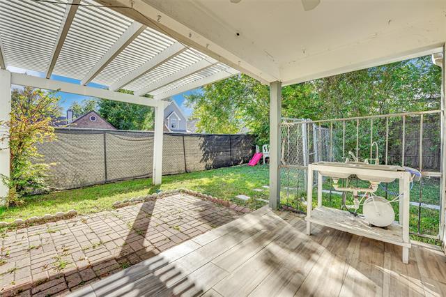 Building Photo - 6016 Glenwood Dr