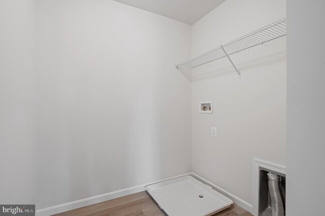 Building Photo - 5 Brooks Nolen Wy