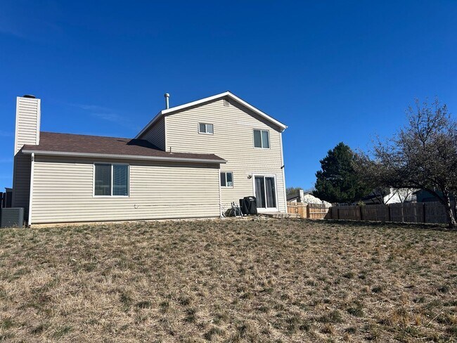 Building Photo - Single Family 3 bedroom, 1.5 bath