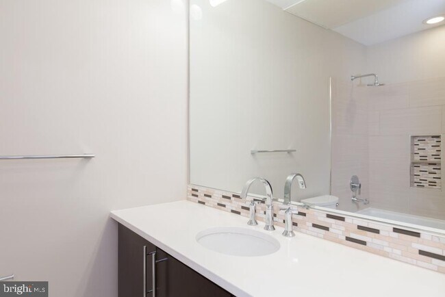 Building Photo - 1511 11th St NW