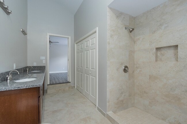 Building Photo - Huge breathtaking home!! Gated comunity wi...