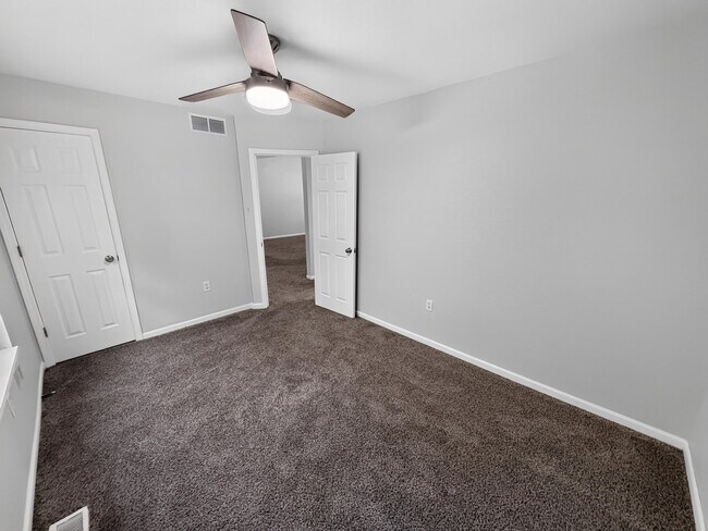 Building Photo - 5318 Godas Cir