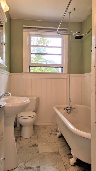 Bathroom - 602 NW 9th St