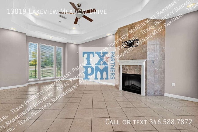 Building Photo - 13819 Lakeview Meadow Dr